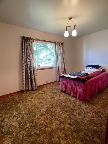 5501 47Th Street, High Prairie, AB - Indoor Photo Showing Bedroom