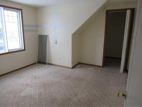 4411 51 Avenue, Valleyview, AB - Indoor Photo Showing Other Room