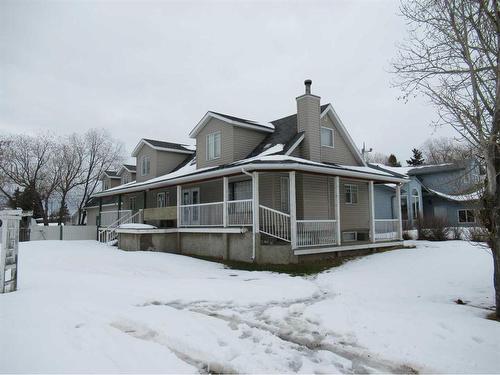 4411 51 Avenue, Valleyview, AB - Outdoor With Deck Patio Veranda