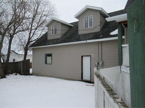 4411 51 Avenue, Valleyview, AB - Outdoor With Exterior