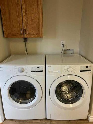 925082-232 Range Road, Rural Northern Lights, County Of, AB - Indoor Photo Showing Laundry Room