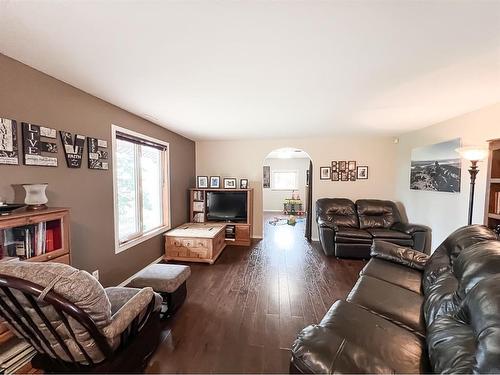 79509 Highway 2, Rural Smoky River No. 130, M.D. Of, AB - Indoor Photo Showing Living Room