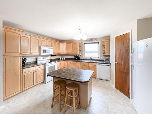 79509 Highway 2, Rural Smoky River No. 130, M.D. Of, AB - Indoor Photo Showing Kitchen With Double Sink