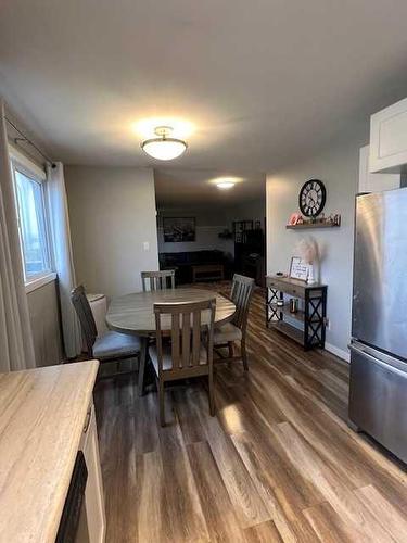 10015 100 Street, High Level, AB - Indoor Photo Showing Dining Room