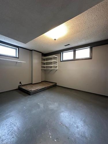 515 7 Avenue, Beaverlodge, AB - Indoor Photo Showing Basement