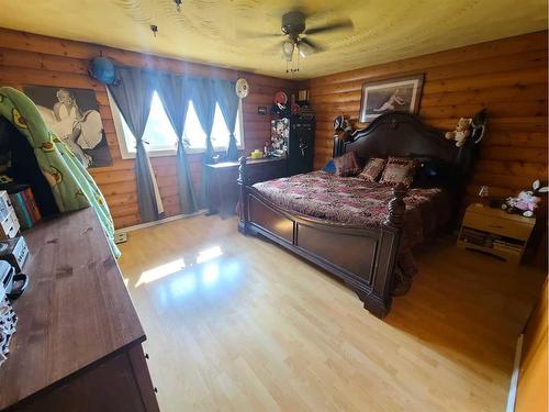 863036 Range Road 242, Rural Northern Lights, County Of, AB - Indoor Photo Showing Bedroom