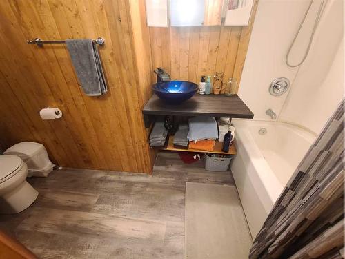 863036 Range Road 242, Rural Northern Lights, County Of, AB - Indoor Photo Showing Bathroom