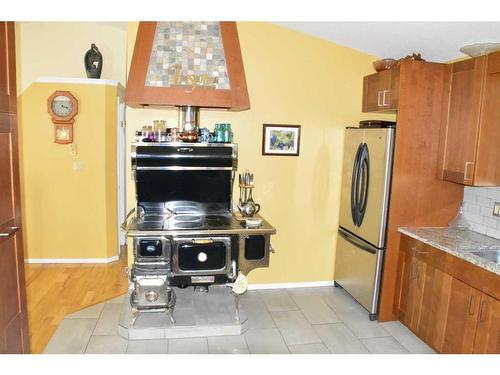 10422 90 Street, Peace River, AB - Indoor Photo Showing Kitchen