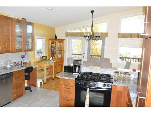 10422 90 Street, Peace River, AB - Indoor Photo Showing Kitchen