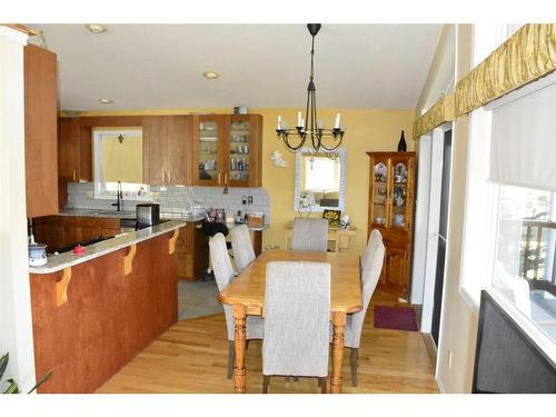 10422 90 Street, Peace River, AB - Indoor Photo Showing Dining Room