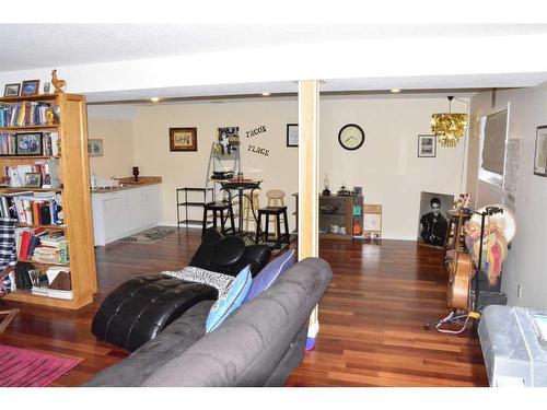 10422 90 Street, Peace River, AB - Indoor Photo Showing Other Room