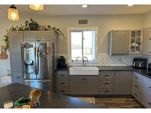 814057 Range Road 20, Rural Fairview No. 136, M.D. Of, AB - Indoor Photo Showing Kitchen With Double Sink