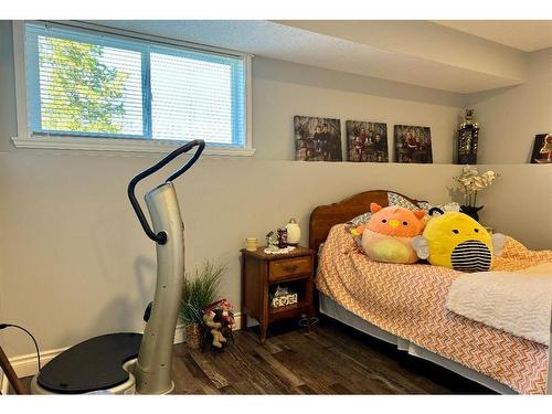 814057 Range Road 20, Rural Fairview No. 136, M.D. Of, AB - Indoor Photo Showing Bedroom