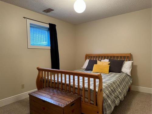 7213 96 Street, Peace River, AB - Indoor Photo Showing Bedroom