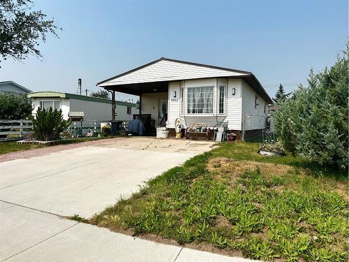 9702 101 Avenue, Clairmont, AB - Outdoor