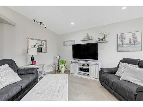 10407 156 Avenue, Rural Grande Prairie No. 1, County Of, AB - Indoor Photo Showing Living Room