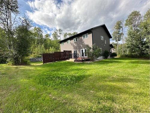 11321 & 11323 91 Street, Peace River, AB - Outdoor