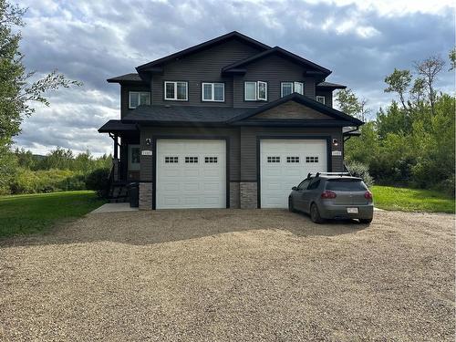 11321 & 11323 91 Street, Peace River, AB - Outdoor