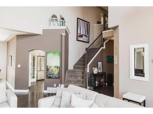 9305 Lakeshore Court, Grande Prairie, AB - Indoor Photo Showing Bedroom