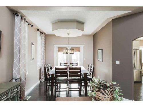 9305 Lakeshore Court, Grande Prairie, AB - Indoor Photo Showing Dining Room