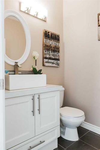 9305 Lakeshore Court, Grande Prairie, AB - Indoor Photo Showing Bathroom