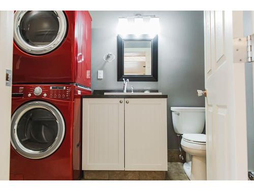 #77, 710072 Highway 40, Rural Grande Prairie No. 1, County Of, AB - Indoor Photo Showing Laundry Room