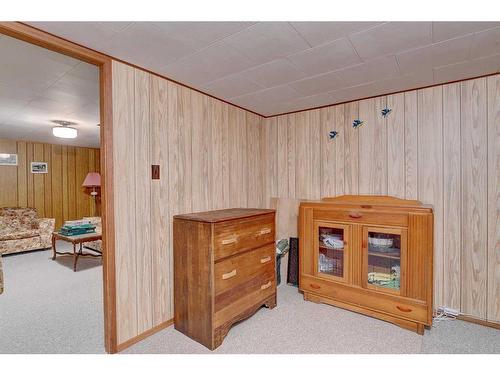 9642 Hillcrest Drive, Grande Prairie, AB - Indoor Photo Showing Other Room