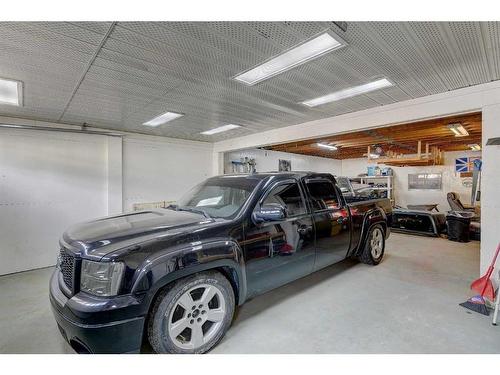 9223 97 Avenue, Grande Prairie, AB - Indoor Photo Showing Garage