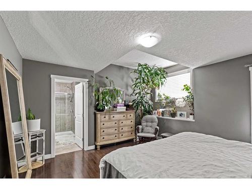 9535 92 Street, Wembley, AB - Indoor Photo Showing Bedroom