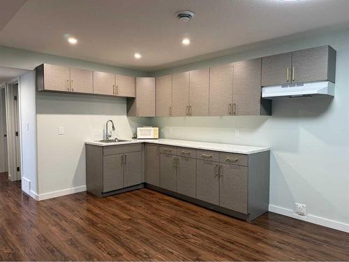 9618 77 Avenue, Grande Prairie, AB - Indoor Photo Showing Kitchen