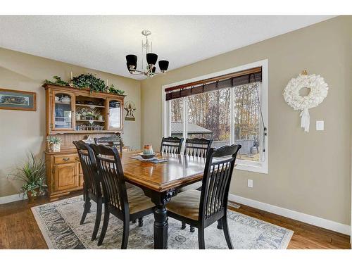 10914 O'Brien Lake Crescent, Grande Prairie, AB - Indoor Photo Showing Dining Room