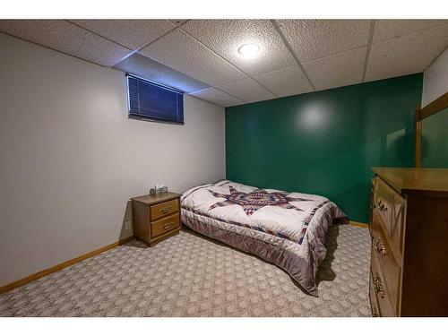 10644 76 Avenue, Grande Prairie, AB - Indoor Photo Showing Bedroom