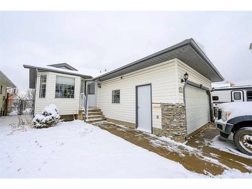 10644 76 Avenue, Grande Prairie, AB - Outdoor