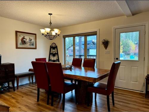 125 Monias Drive, Rural Big Lakes County, AB - Indoor Photo Showing Dining Room