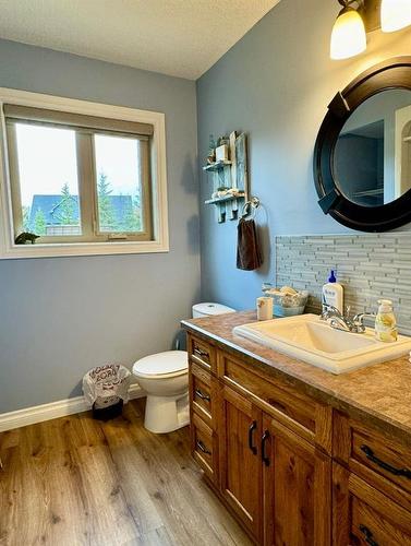 125 Monias Drive, Rural Big Lakes County, AB - Indoor Photo Showing Bathroom