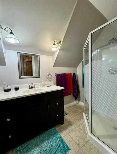 125 Monias Drive, Rural Big Lakes County, AB - Indoor Photo Showing Bathroom