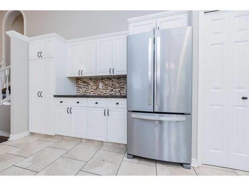 9326 Wedgewood Drive, Wedgewood, AB - Indoor Photo Showing Kitchen