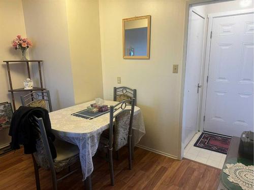 4912 52 Street, Grimshaw, AB - Indoor Photo Showing Dining Room