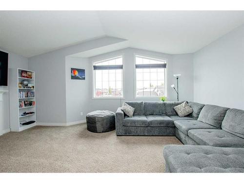 7105 88 Street, Grande Prairie, AB - Indoor Photo Showing Living Room