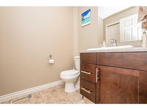 7105 88 Street, Grande Prairie, AB - Indoor Photo Showing Bathroom