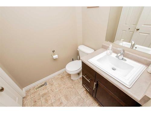 7105 88 Street, Grande Prairie, AB - Indoor Photo Showing Bathroom