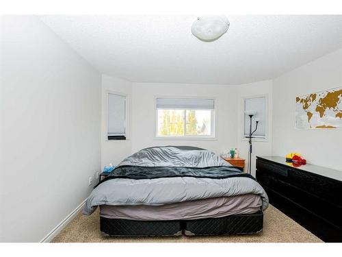 7105 88 Street, Grande Prairie, AB - Indoor Photo Showing Bedroom