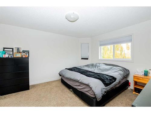 7105 88 Street, Grande Prairie, AB - Indoor Photo Showing Bedroom