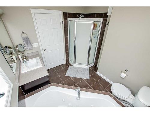 7105 88 Street, Grande Prairie, AB - Indoor Photo Showing Bathroom