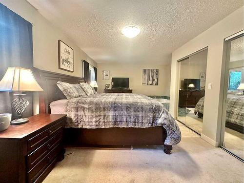 7209 96 Street, Peace River, AB - Indoor Photo Showing Bedroom