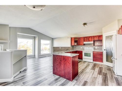 10745 73 Avenue, Grande Prairie, AB - Indoor Photo Showing Kitchen