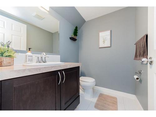 8730 72 Avenue, Grande Prairie, AB - Indoor Photo Showing Bathroom