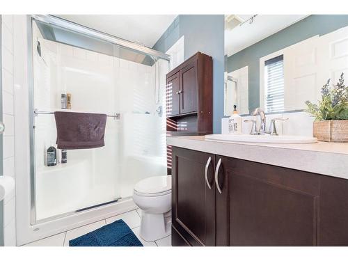 8730 72 Avenue, Grande Prairie, AB - Indoor Photo Showing Bathroom