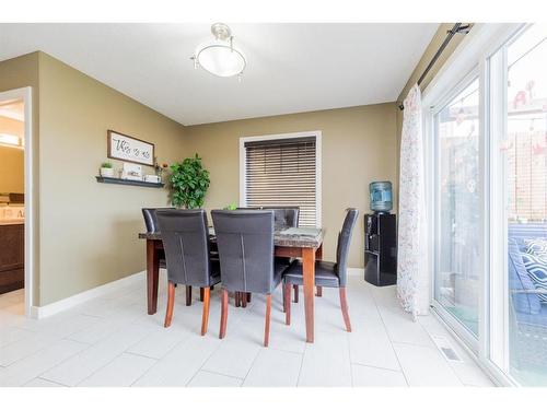 8730 72 Avenue, Grande Prairie, AB - Indoor Photo Showing Dining Room