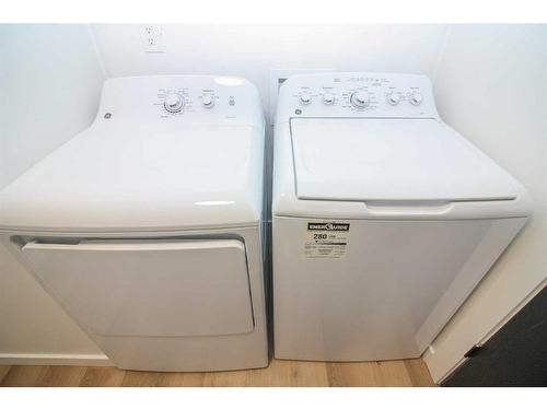 9429 69 Avenue, Grande Prairie, AB - Indoor Photo Showing Laundry Room